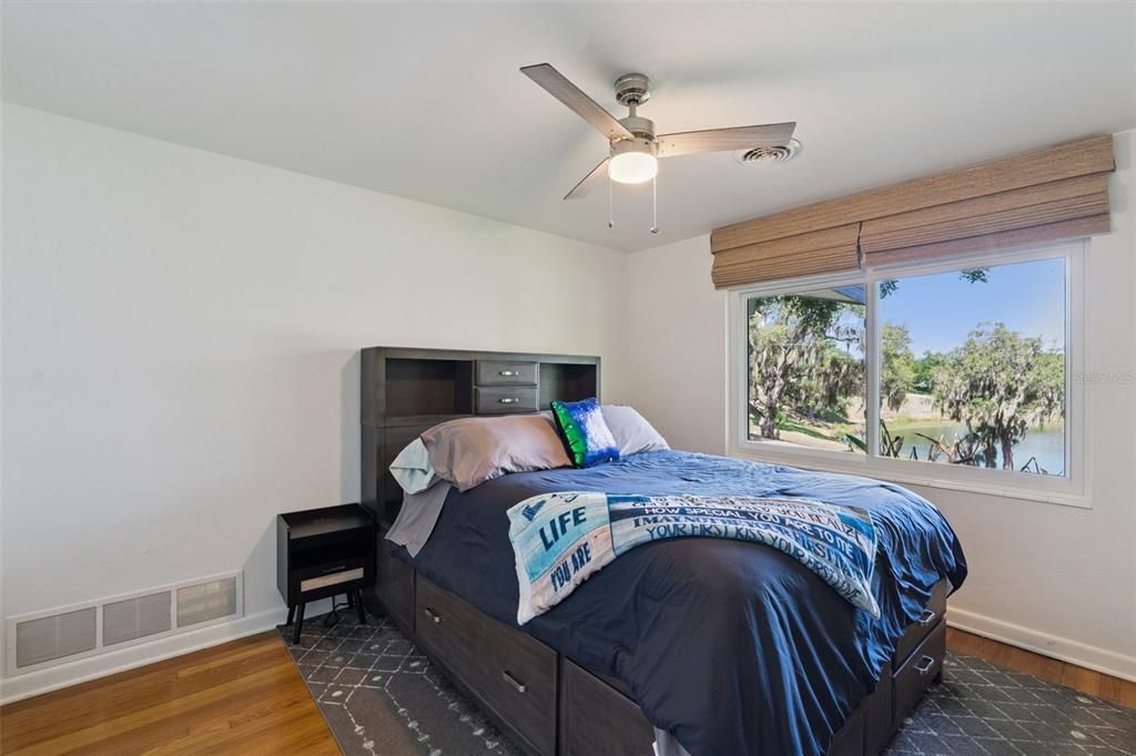 For Sale: $650,000 (3 beds, 2 baths, 1873 Square Feet)
