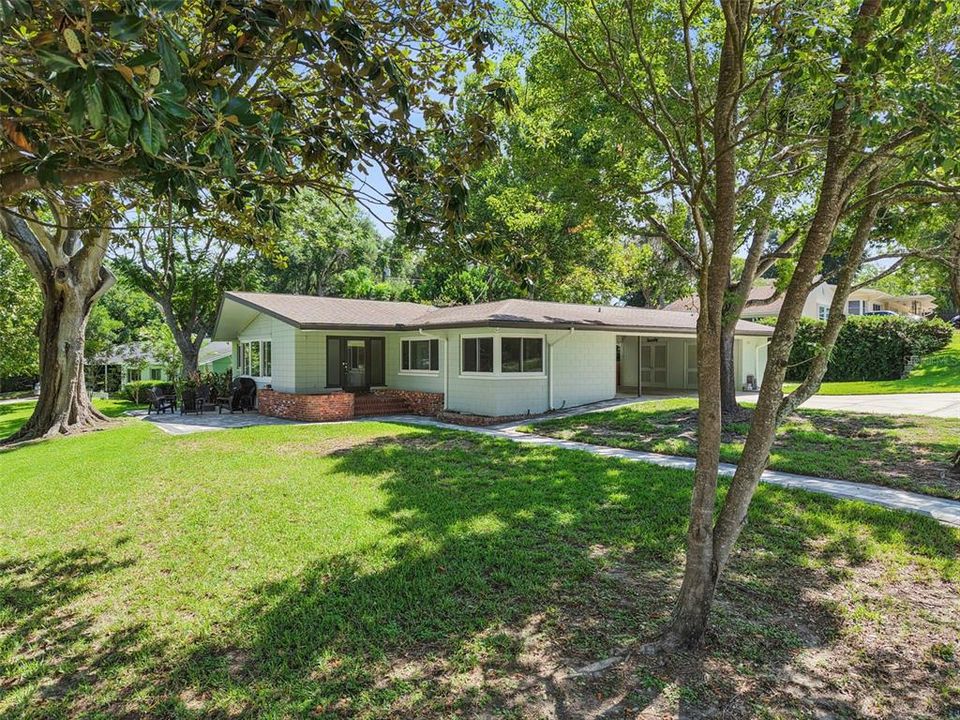 For Sale: $650,000 (3 beds, 2 baths, 1873 Square Feet)