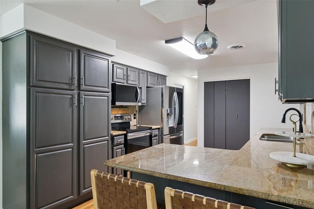 For Sale: $650,000 (3 beds, 2 baths, 1873 Square Feet)