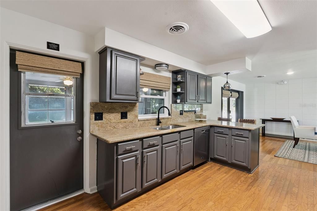 For Sale: $650,000 (3 beds, 2 baths, 1873 Square Feet)