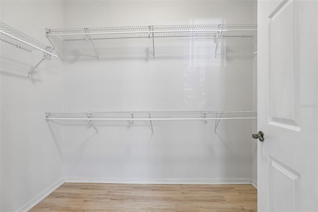 For Sale: $295,000 (2 beds, 2 baths, 1161 Square Feet)