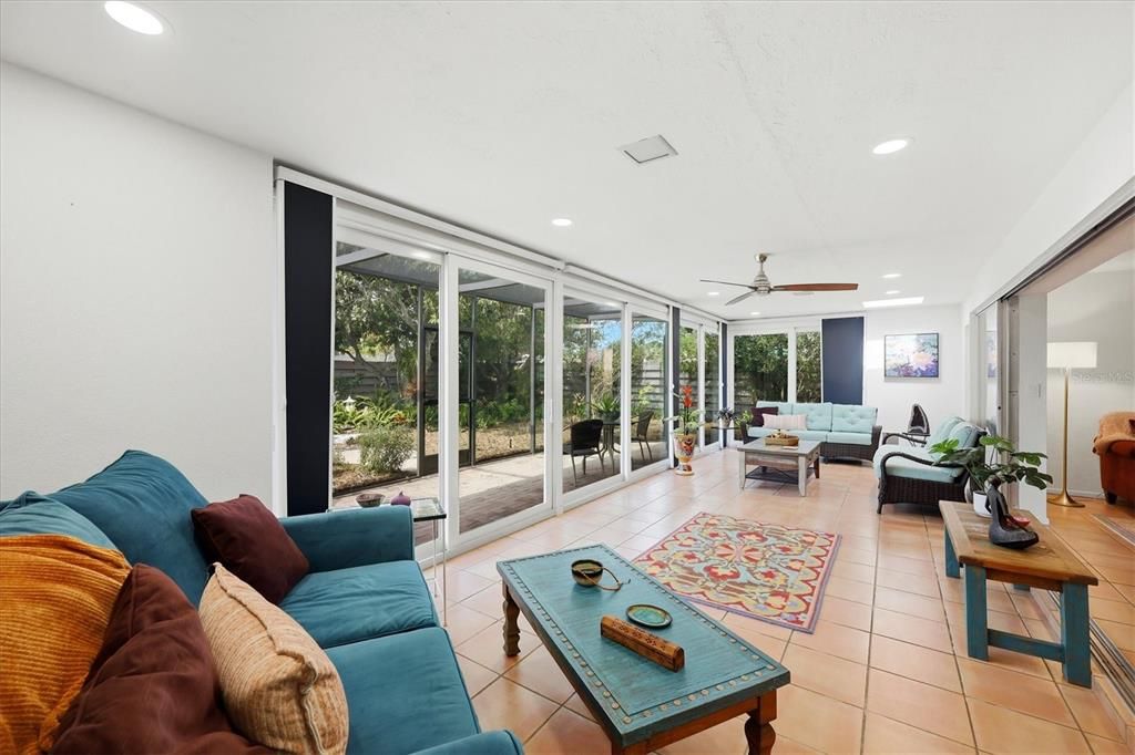 For Sale: $650,000 (3 beds, 2 baths, 1956 Square Feet)