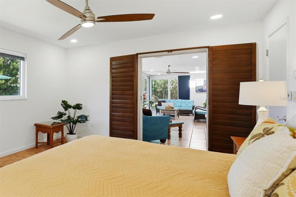 For Sale: $650,000 (3 beds, 2 baths, 1956 Square Feet)