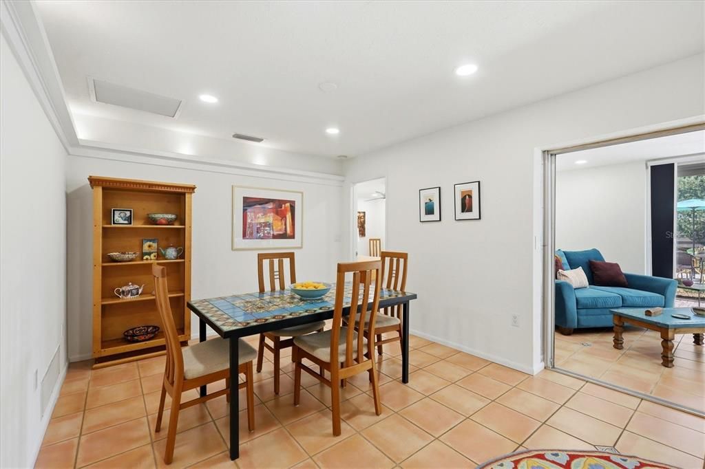 For Sale: $650,000 (3 beds, 2 baths, 1956 Square Feet)
