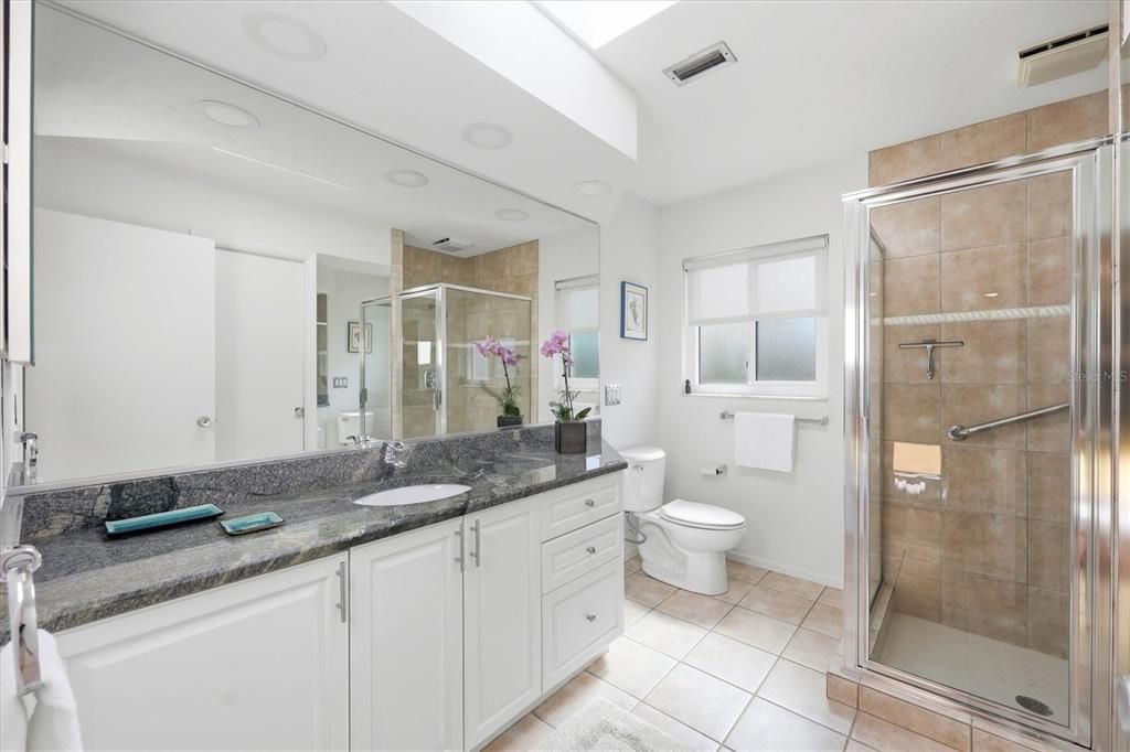 For Sale: $650,000 (3 beds, 2 baths, 1956 Square Feet)