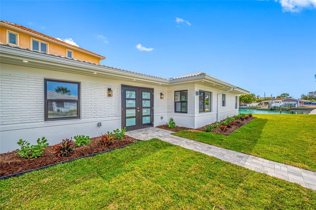 На продажу: $1,399,000 (3 спален, 3 ванн, 2019 Квадратных фут)