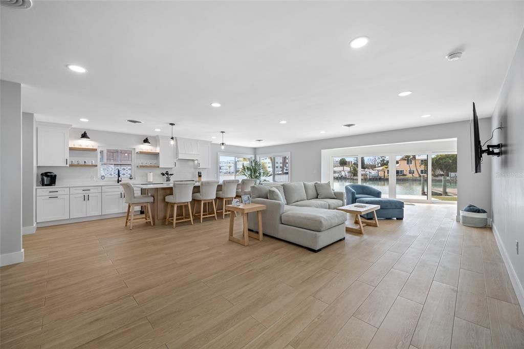 На продажу: $1,399,000 (3 спален, 3 ванн, 2019 Квадратных фут)