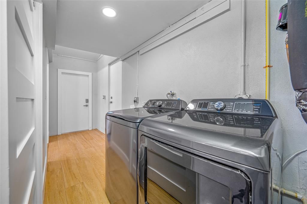 На продажу: $1,399,000 (3 спален, 3 ванн, 2019 Квадратных фут)