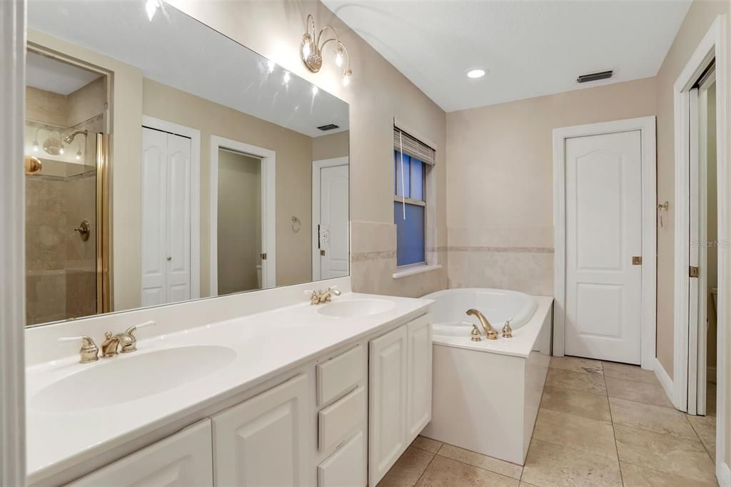 For Rent: $4,950 (4 beds, 2 baths, 2274 Square Feet)