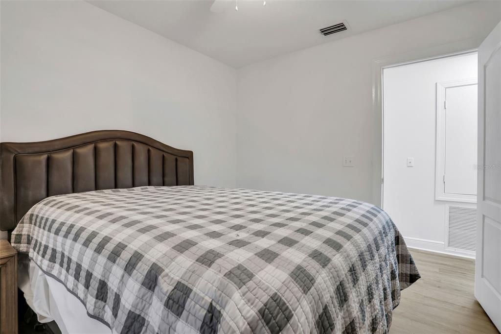 For Rent: $4,950 (4 beds, 2 baths, 2274 Square Feet)