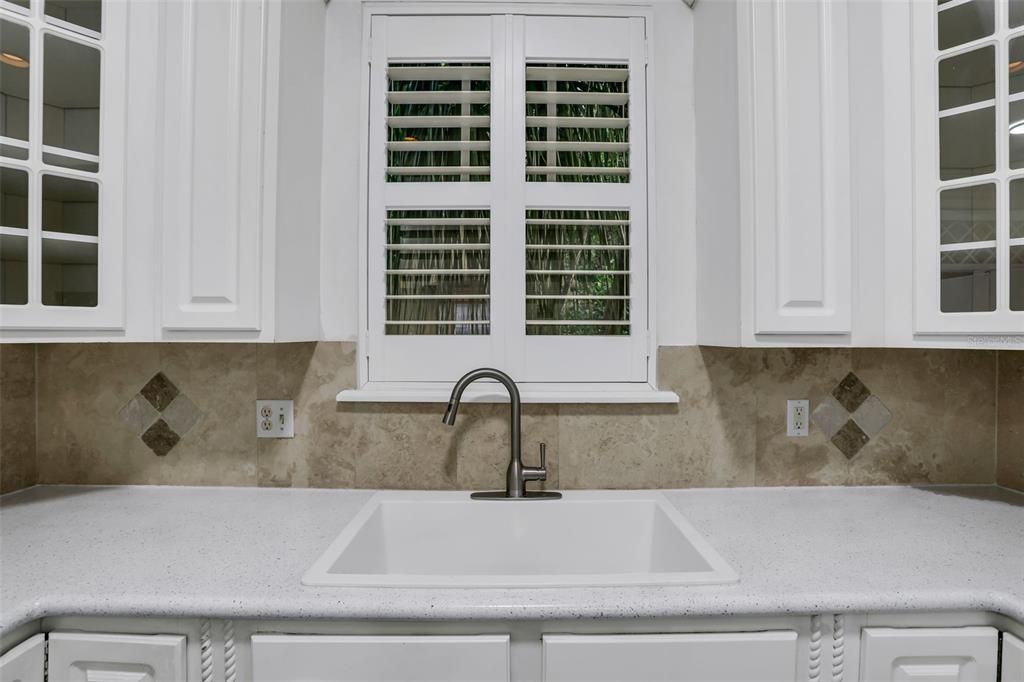 For Rent: $4,950 (4 beds, 2 baths, 2274 Square Feet)