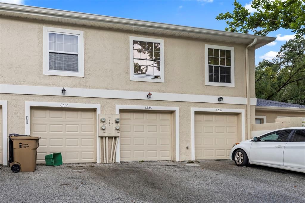 For Sale: $169,900 (2 beds, 1 baths, 1104 Square Feet)
