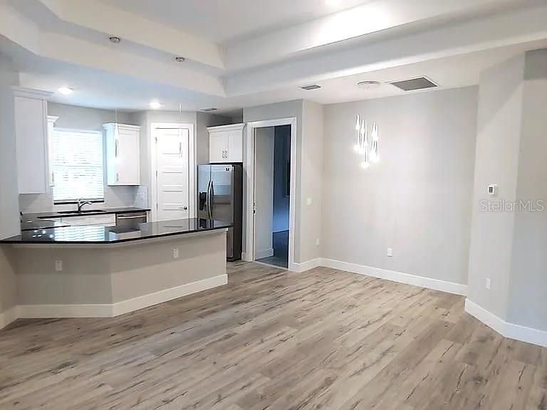 В аренду: $1,950 (3 спален, 2 ванн, 1565 Квадратных фут)