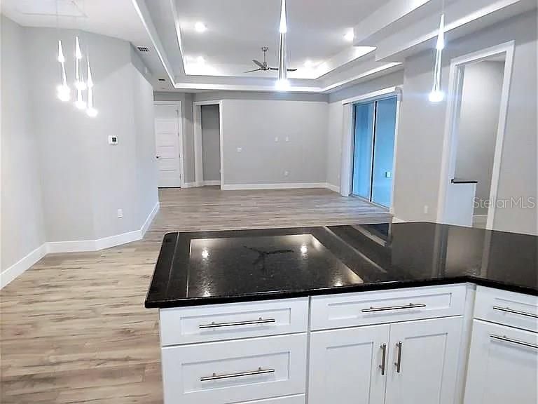 В аренду: $1,950 (3 спален, 2 ванн, 1565 Квадратных фут)