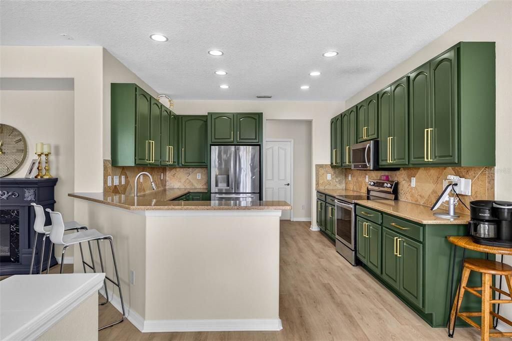 En Venta: $499,999 (4 camas, 3 baños, 3474 Pies cuadrados)