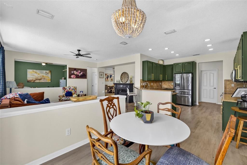 En Venta: $499,999 (4 camas, 3 baños, 3474 Pies cuadrados)