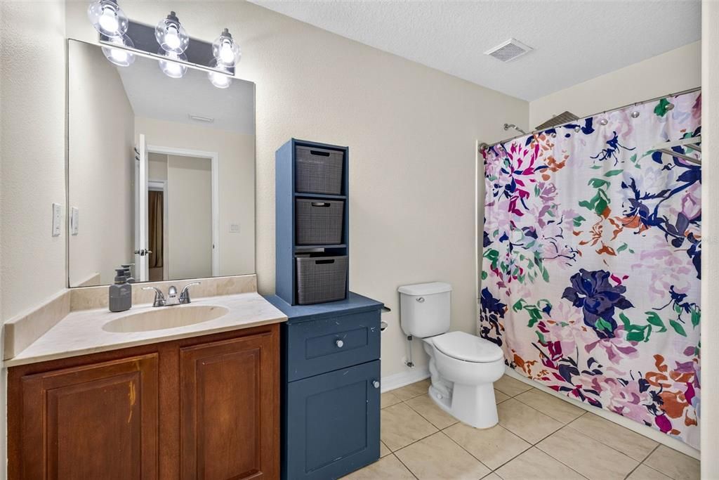 En Venta: $499,999 (4 camas, 3 baños, 3474 Pies cuadrados)