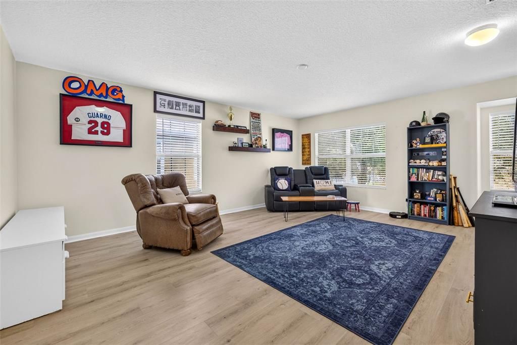 En Venta: $499,999 (4 camas, 3 baños, 3474 Pies cuadrados)