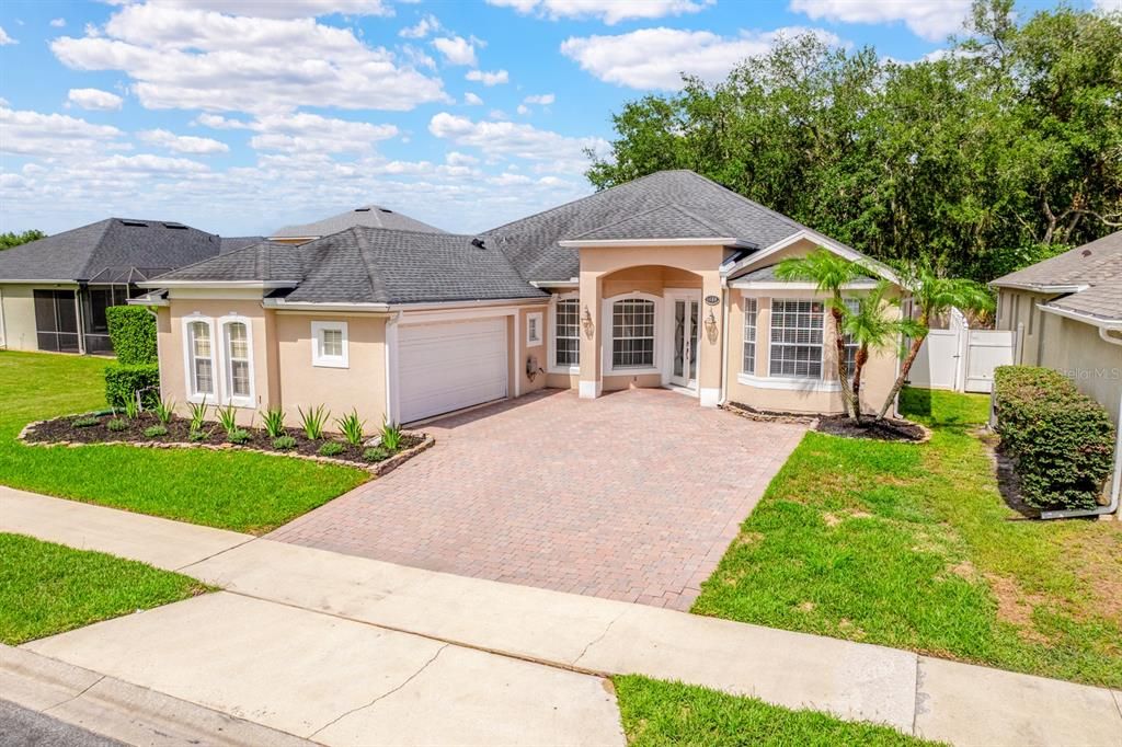 Active With Contract: $525,000 (4 beds, 3 baths, 2268 Square Feet)
