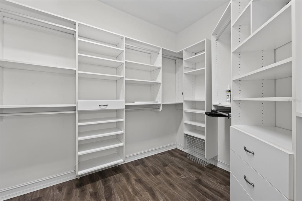 Active With Contract: $525,000 (4 beds, 3 baths, 2268 Square Feet)