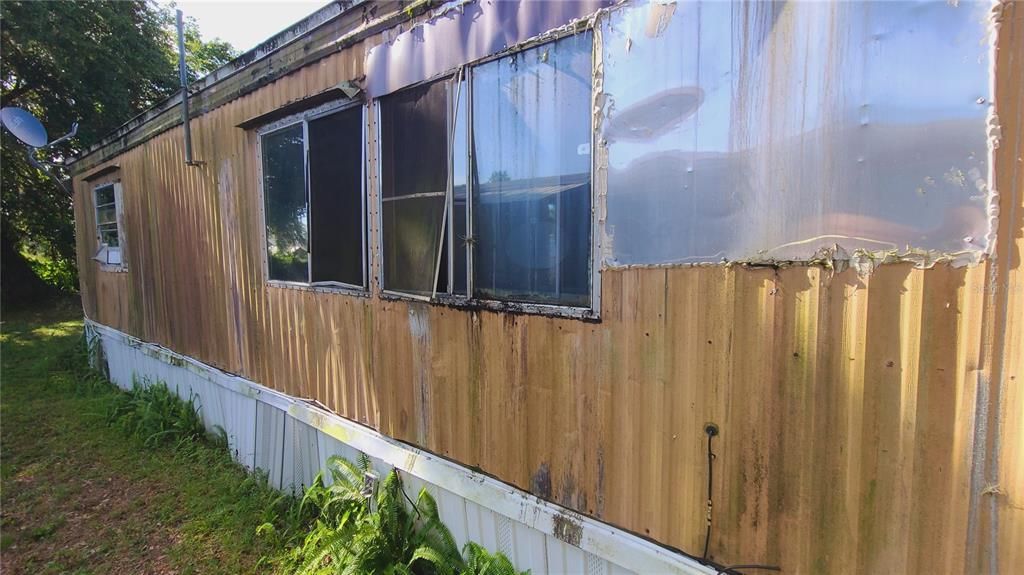 На продажу: $129,900 (3 спален, 2 ванн, 1200 Квадратных фут)