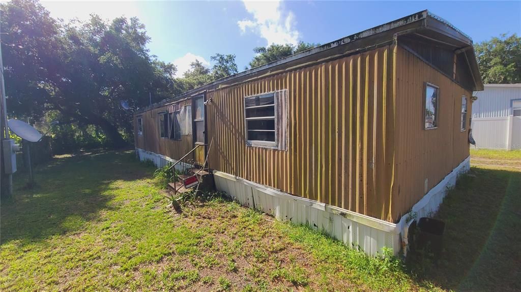 На продажу: $129,900 (3 спален, 2 ванн, 1200 Квадратных фут)