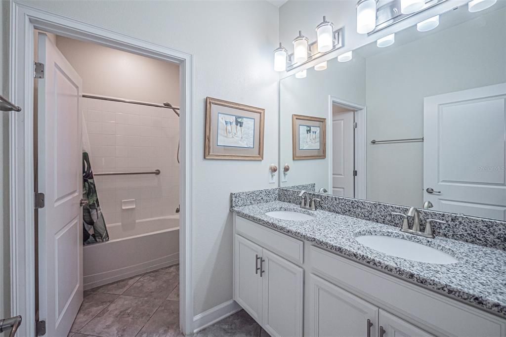For Sale: $649,900 (4 beds, 2 baths, 2370 Square Feet)