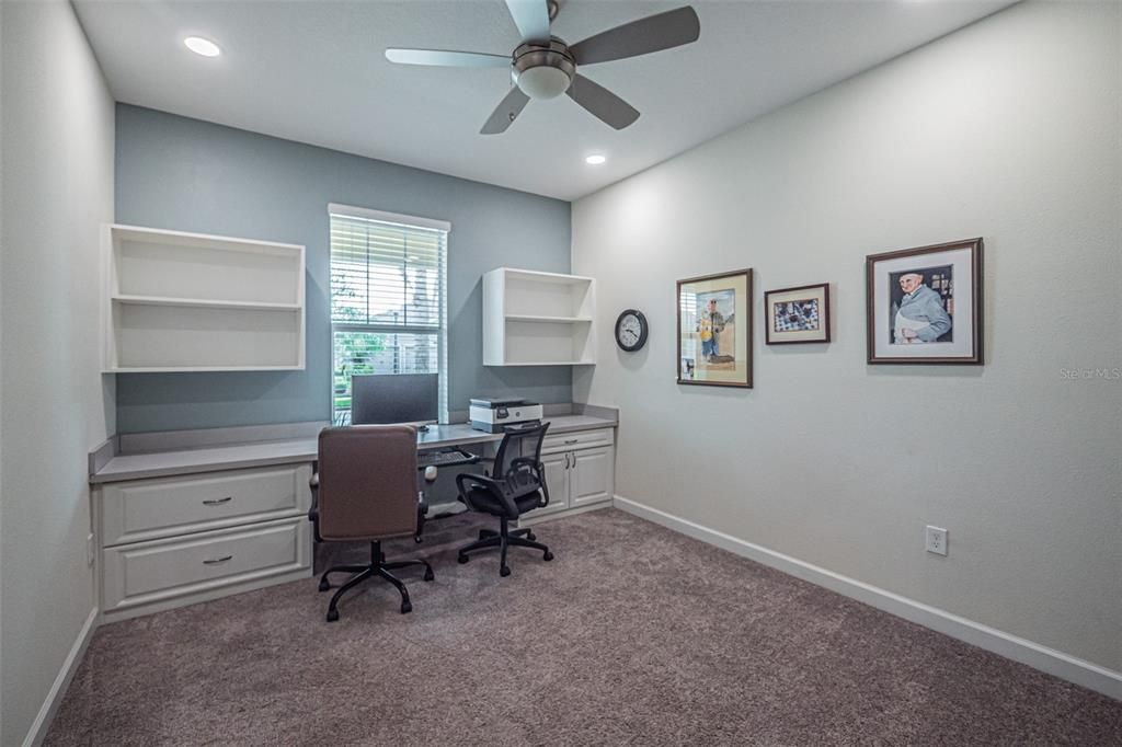 For Sale: $649,900 (4 beds, 2 baths, 2370 Square Feet)
