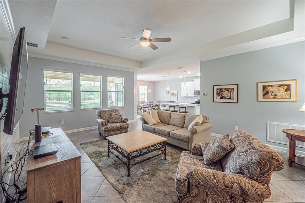 For Sale: $649,900 (4 beds, 2 baths, 2370 Square Feet)