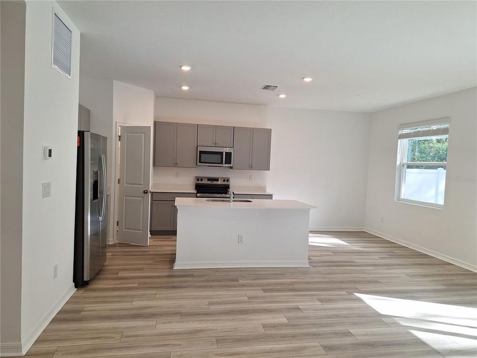 En Venta: $339,000 (3 camas, 2 baños, 1513 Pies cuadrados)