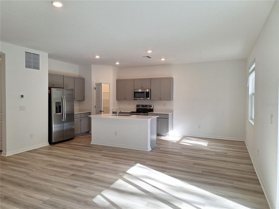En Venta: $339,000 (3 camas, 2 baños, 1513 Pies cuadrados)