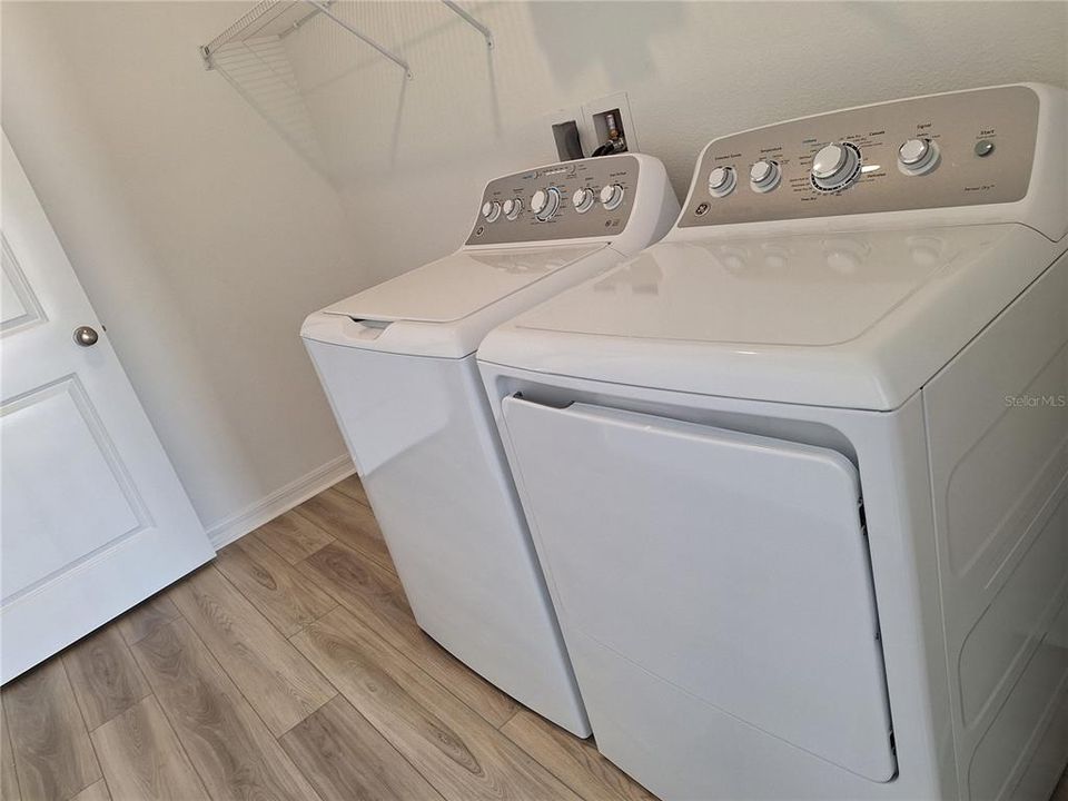 En Venta: $339,000 (3 camas, 2 baños, 1513 Pies cuadrados)