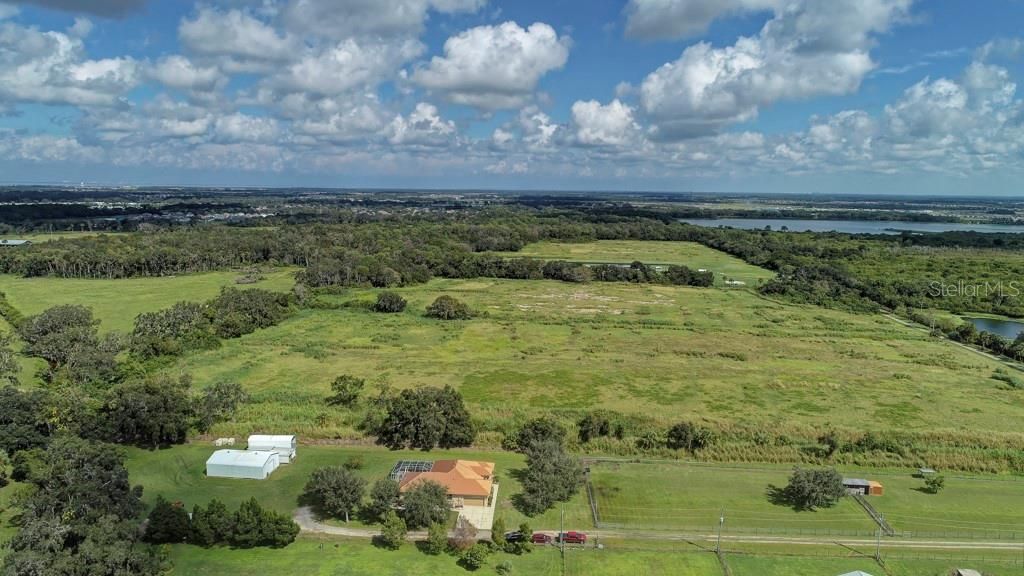 En Venta: $985,000 (3 camas, 2 baños, 2386 Pies cuadrados)