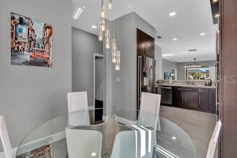В аренду: $2,800 (2 спален, 2 ванн, 1417 Квадратных фут)