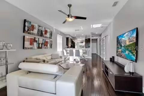 В аренду: $2,800 (2 спален, 2 ванн, 1417 Квадратных фут)
