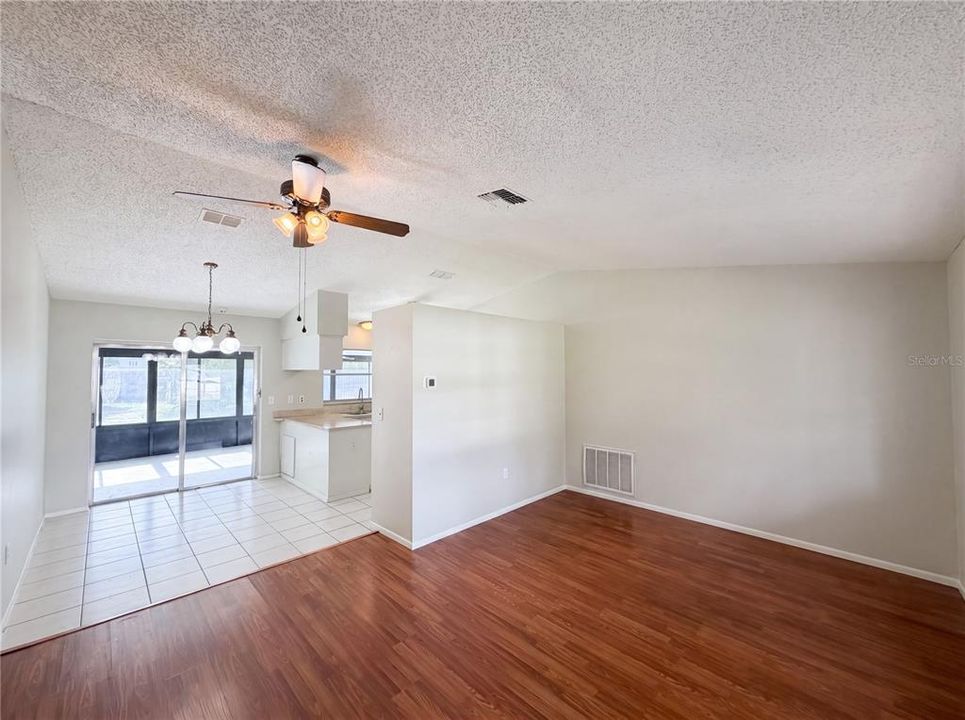 En Venta: $205,000 (2 camas, 1 baños, 848 Pies cuadrados)
