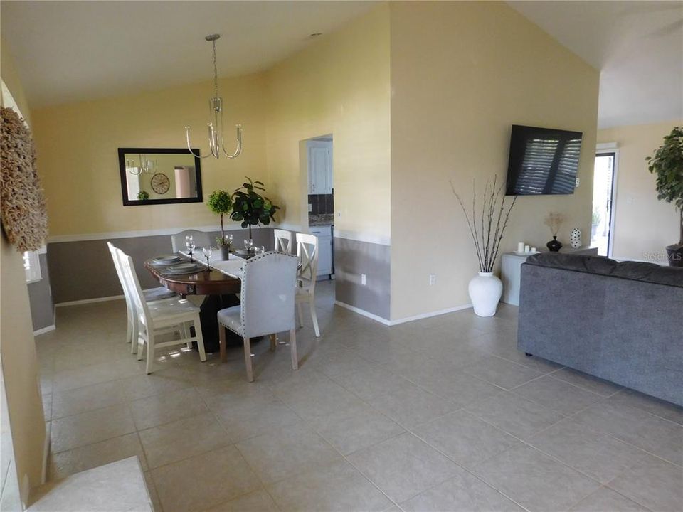 Active With Contract: $364,900 (3 beds, 2 baths, 1763 Square Feet)