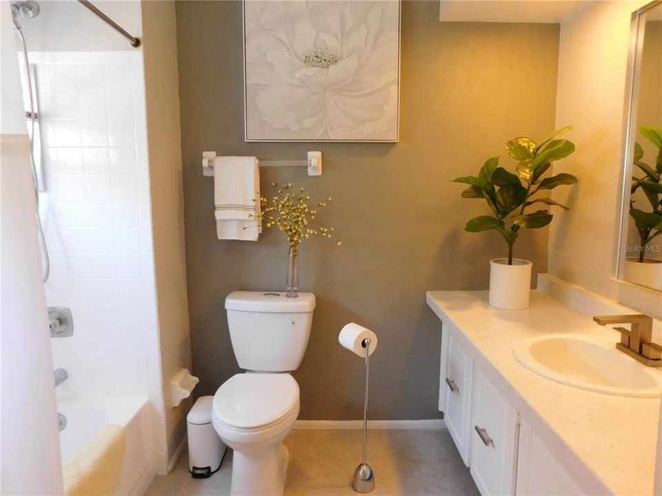 Active With Contract: $364,900 (3 beds, 2 baths, 1763 Square Feet)