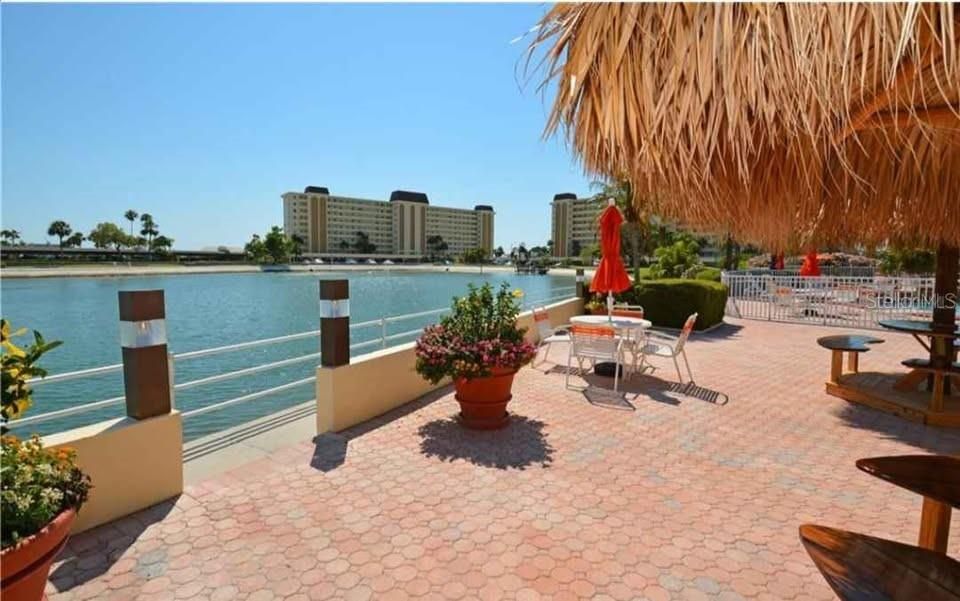 В аренду: $2,200 (2 спален, 2 ванн, 1115 Квадратных фут)