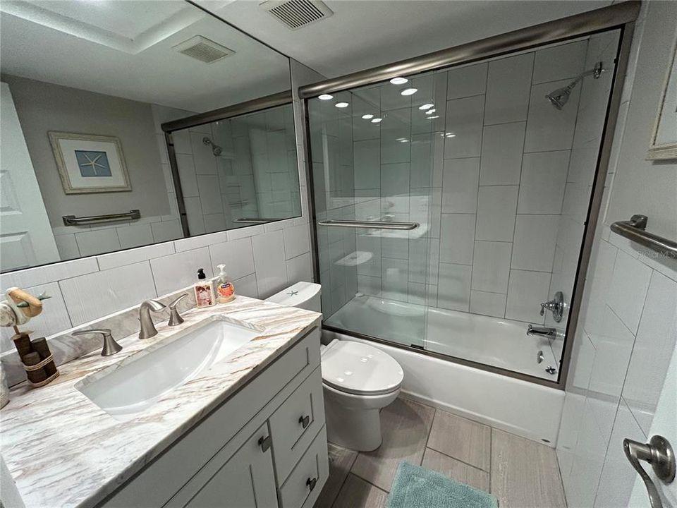 For Rent: $3,000 (3 beds, 2 baths, 1224 Square Feet)