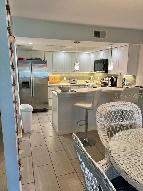 For Rent: $3,000 (3 beds, 2 baths, 1224 Square Feet)