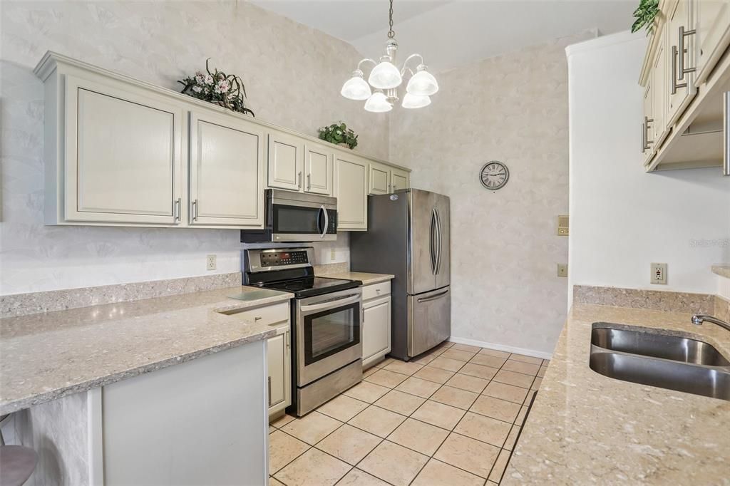 En Venta: $295,000 (3 camas, 2 baños, 1768 Pies cuadrados)