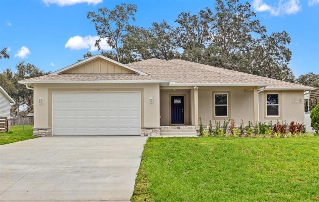 For Rent: $2,700 (4 beds, 2 baths, 2248 Square Feet)