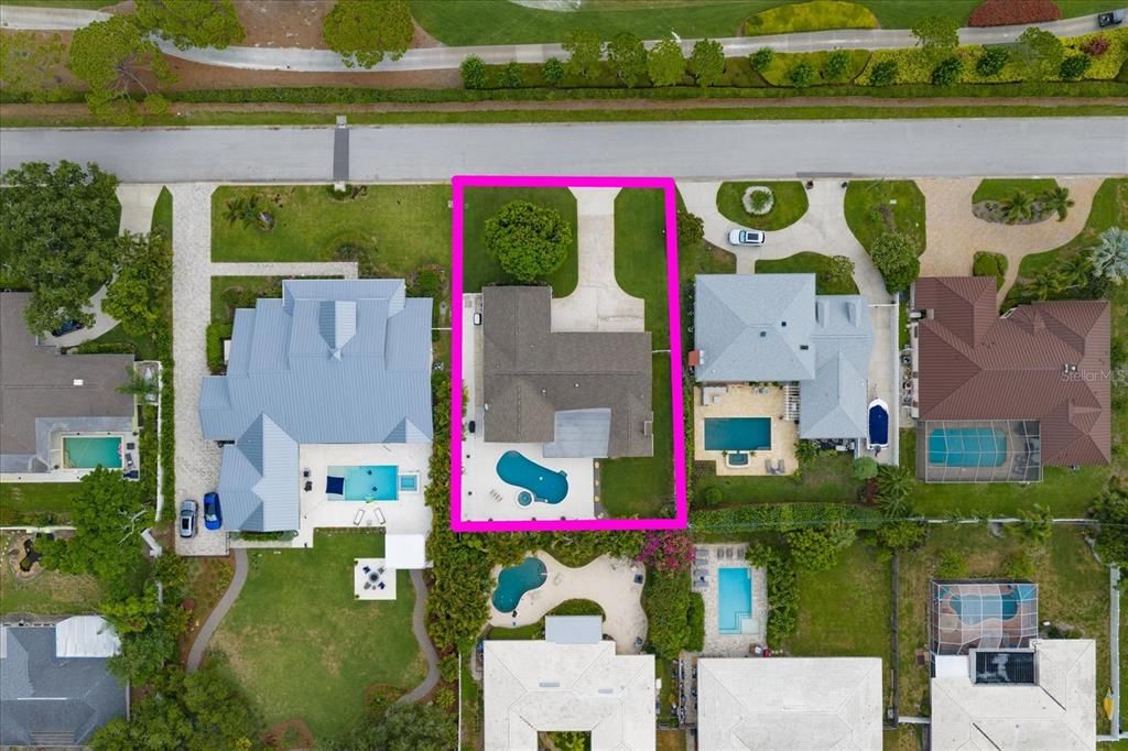 Activo con contrato: $1,125,000 (4 camas, 2 baños, 2320 Pies cuadrados)