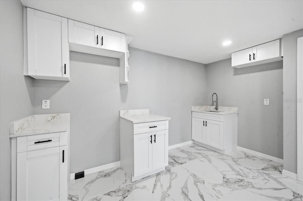 На продажу: $415,000 (5 спален, 4 ванн, 1840 Квадратных фут)