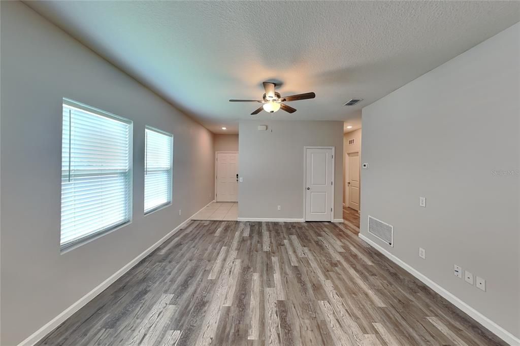 For Rent: $1,849 (3 beds, 2 baths, 1200 Square Feet)