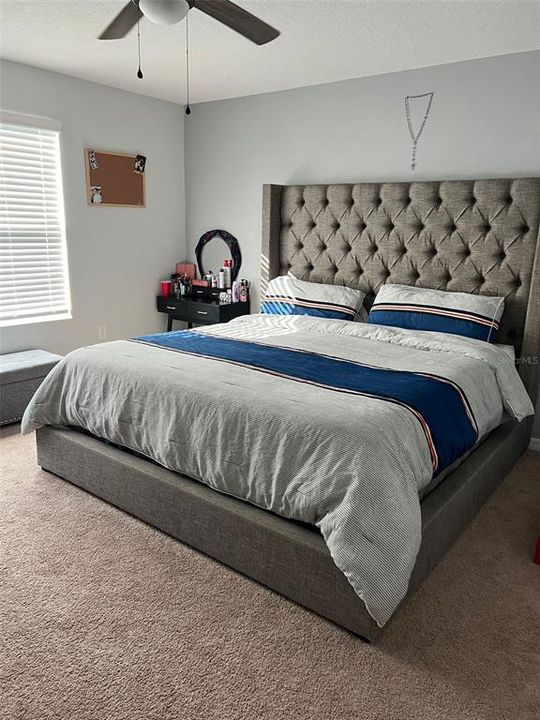 For Rent: $2,100 (3 beds, 2 baths, 1404 Square Feet)