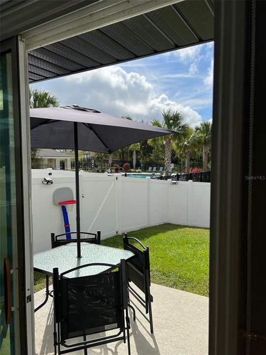 For Rent: $2,100 (3 beds, 2 baths, 1404 Square Feet)