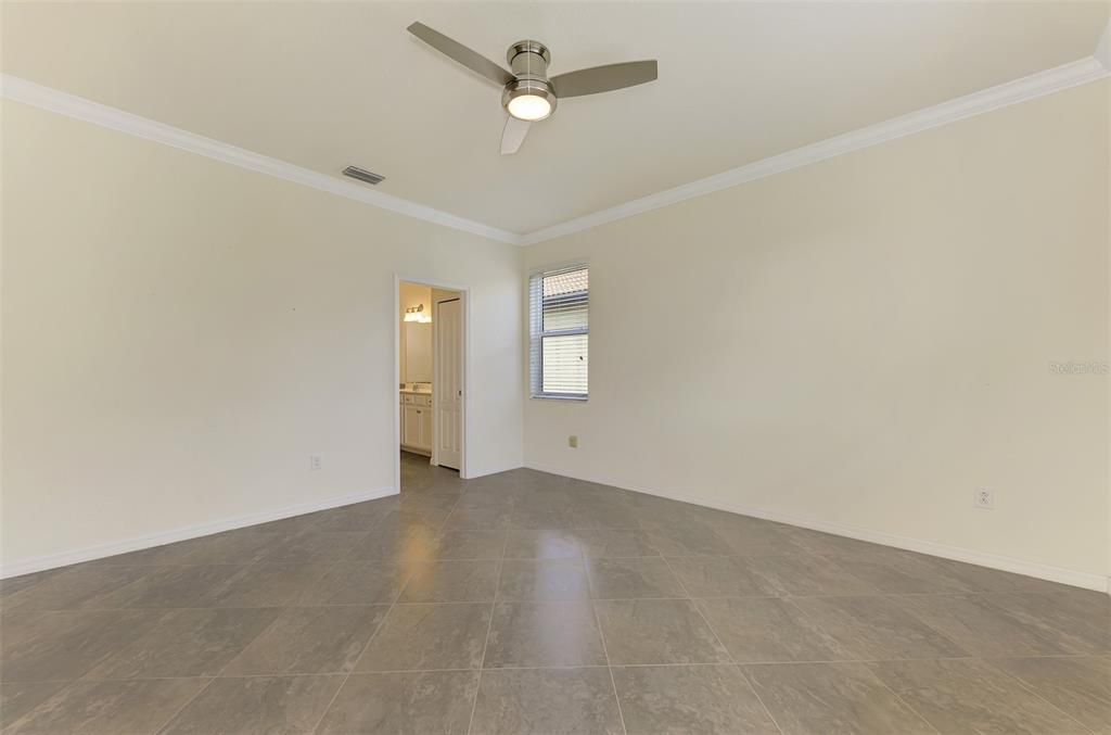 For Sale: $495,000 (4 beds, 3 baths, 2025 Square Feet)