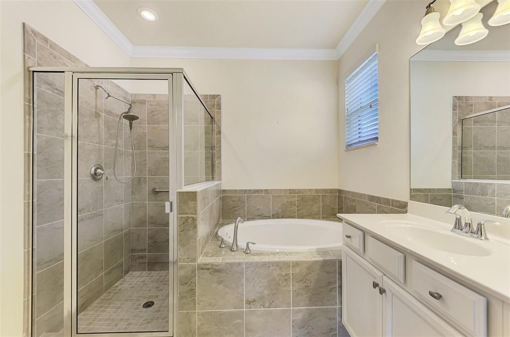 For Sale: $495,000 (4 beds, 3 baths, 2025 Square Feet)